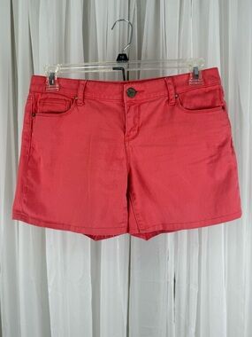 DKNY Jeans City Boyfriend Shorts Size 4 coral/ Pink Raw Hem Stretch Denim